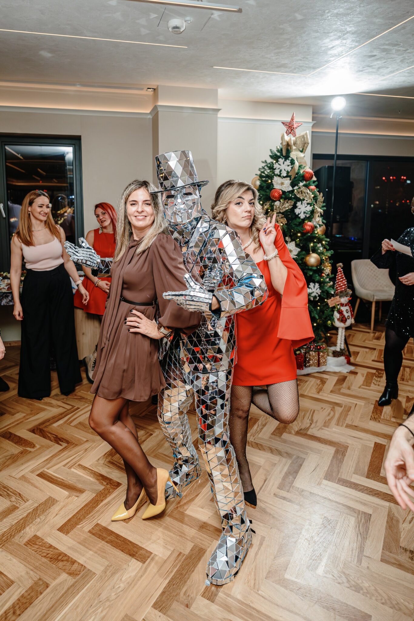 Cum să rezervi DJ pentru nunta ta în 2027